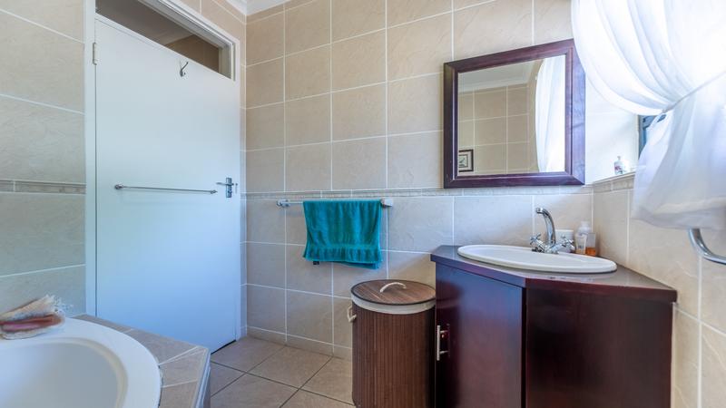 4 Bedroom Property for Sale in Duynefontein Western Cape